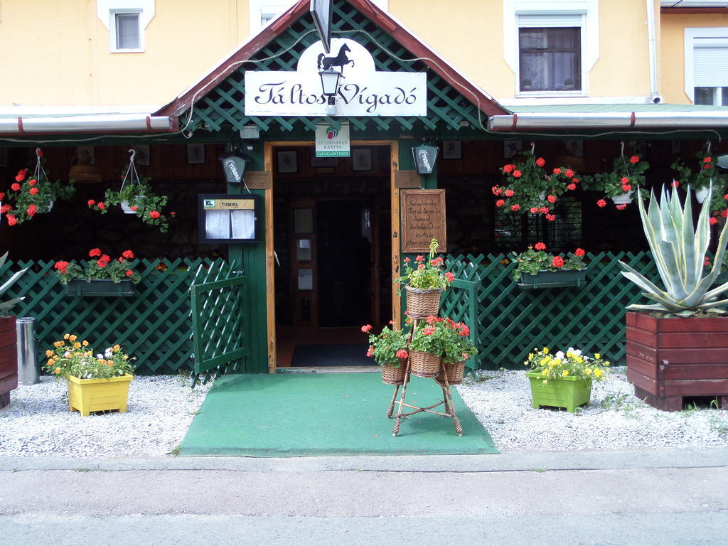 Taltos Vendeghaz Bed and Breakfast Szilvásvárad Exteriör bild